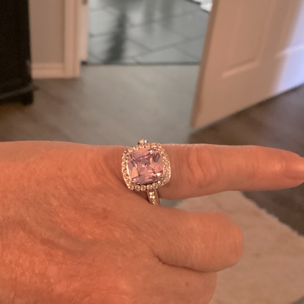 Elegant Silver and Pink Gemstone Ring